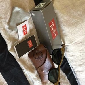 Vintage Ray Ban Wayfarer sunglasses